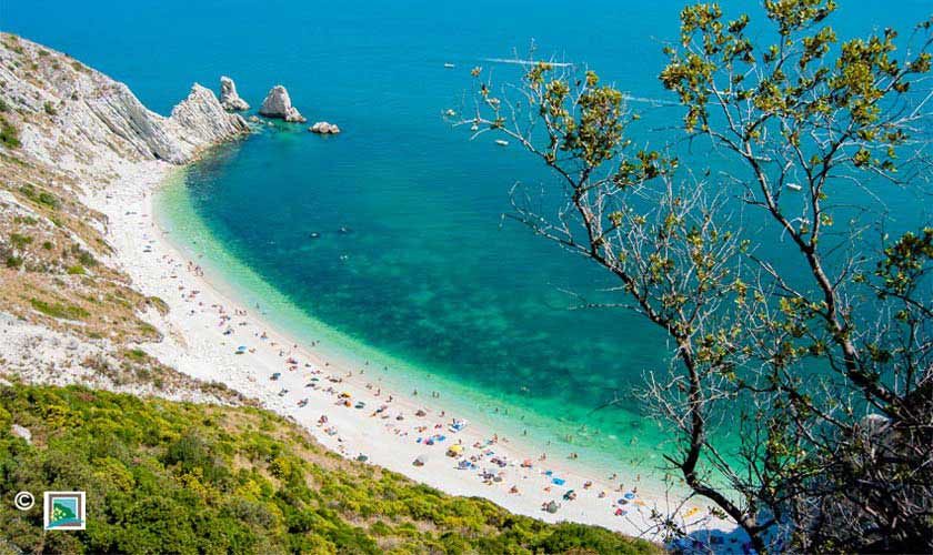 Due Sorelle beach